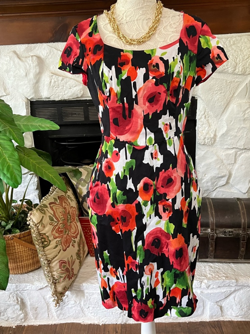 Donna Ricco Floral Print Black, Orange & Red Short Sleeve Dress Size 10 - Picture 1 of 12